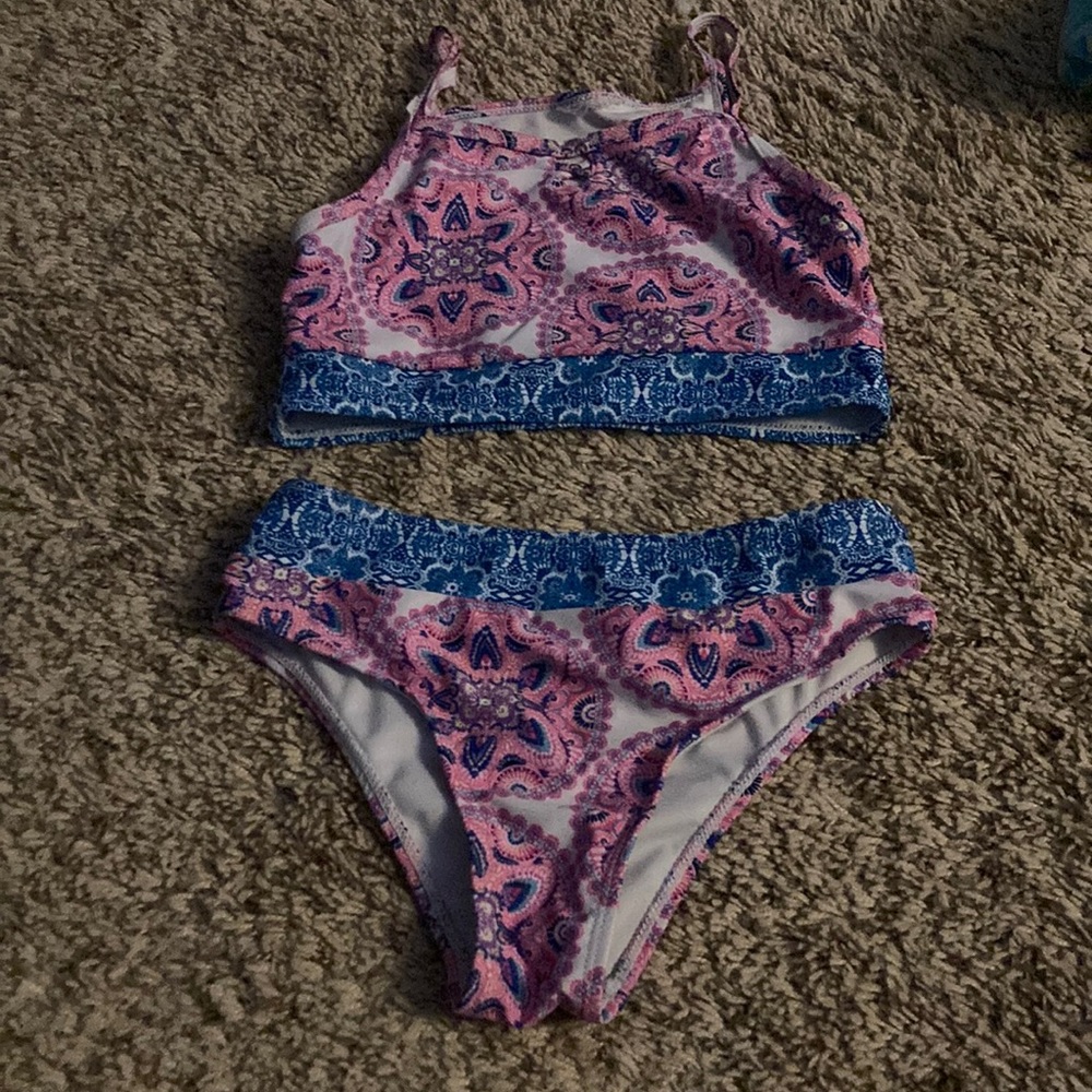 Bathing suit